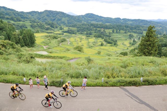 ツールド妻有2025(新潟県 十日町市 なかさとミオン第2駐車場本部テント