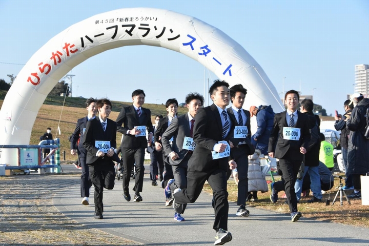 Dybasnhoaoyhem Dybasnhoaoyhem