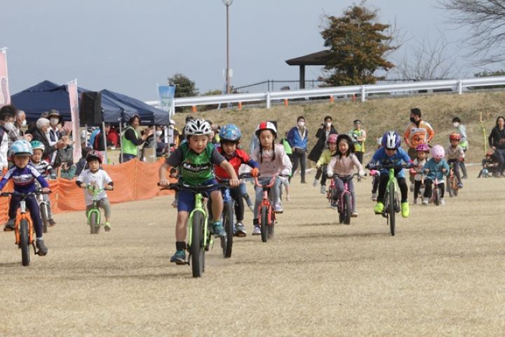 10 ٻ
YAMANASHI CYCLE FESTIVAL 2024