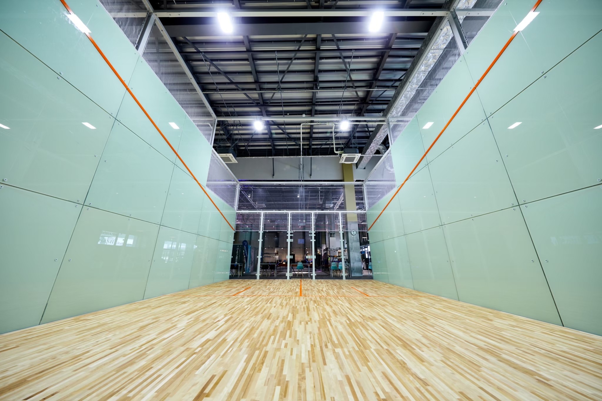 2 THE SQUASH JUNIOR CUP